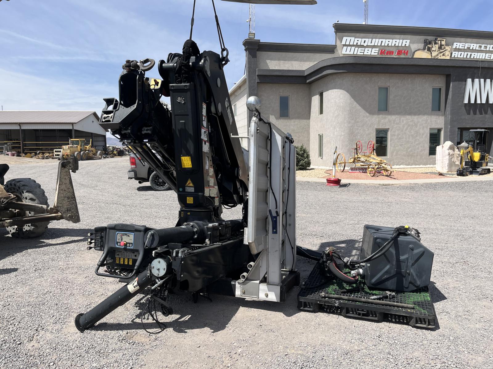 ./imagenes/INVOICE/2019/18086/HIAB 322EP-3 PRO (1).JPG
